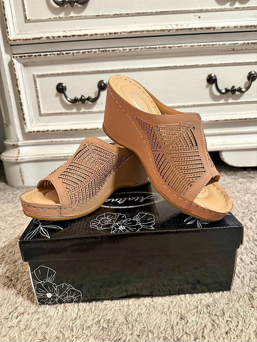 Atalina Geometric Wedge Sandals Brown US 8 New